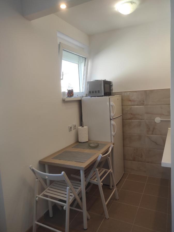 Apartman Nicolas เบลเกรด ภายนอก รูปภาพ